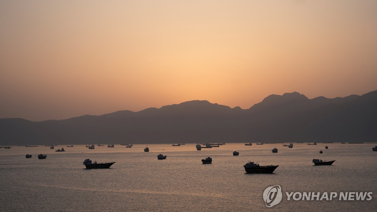 지난 5월 1일 호르무즈 해협에 가득찬 상선