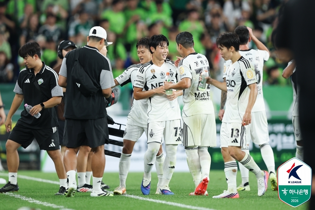 K리그1 전북, 현대가 더비서 울산 3-1 제압…2위 도약 | 연합뉴스