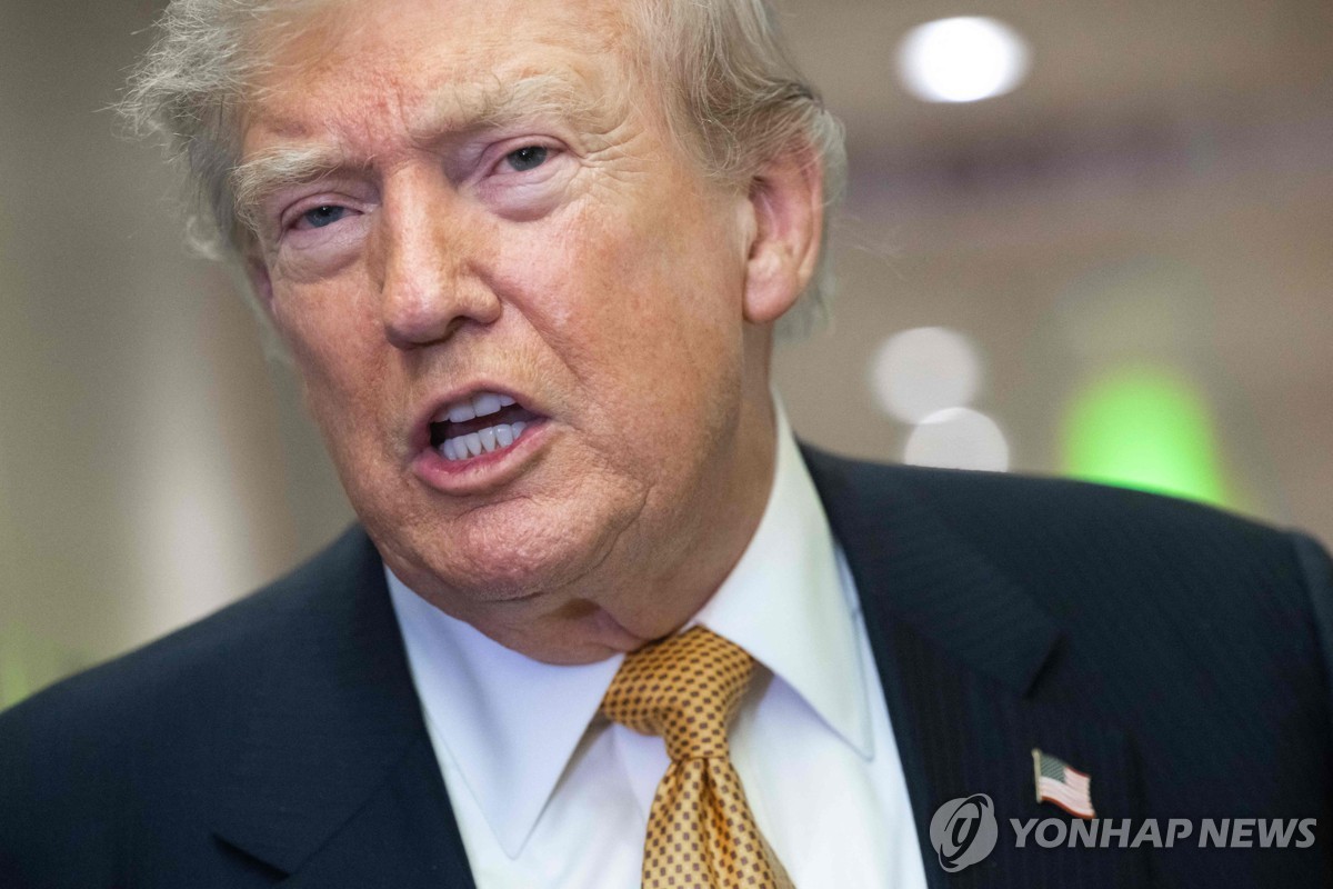 트럼프, 건강이상설 제기한 NYT 기자에 "대가 치를 것" | 연합뉴스