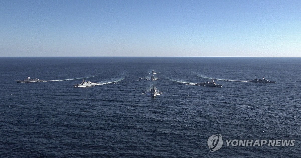 동해상 경비임무 해군 호위함 승조원 1명 실종…수색 중(종합) | 연합뉴스