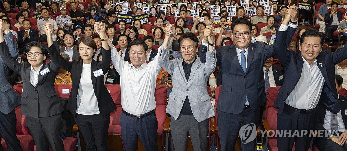 與당권주자들, 정청래에 집중포화…鄭 "민주당 정체성은 개혁" | 연합뉴스