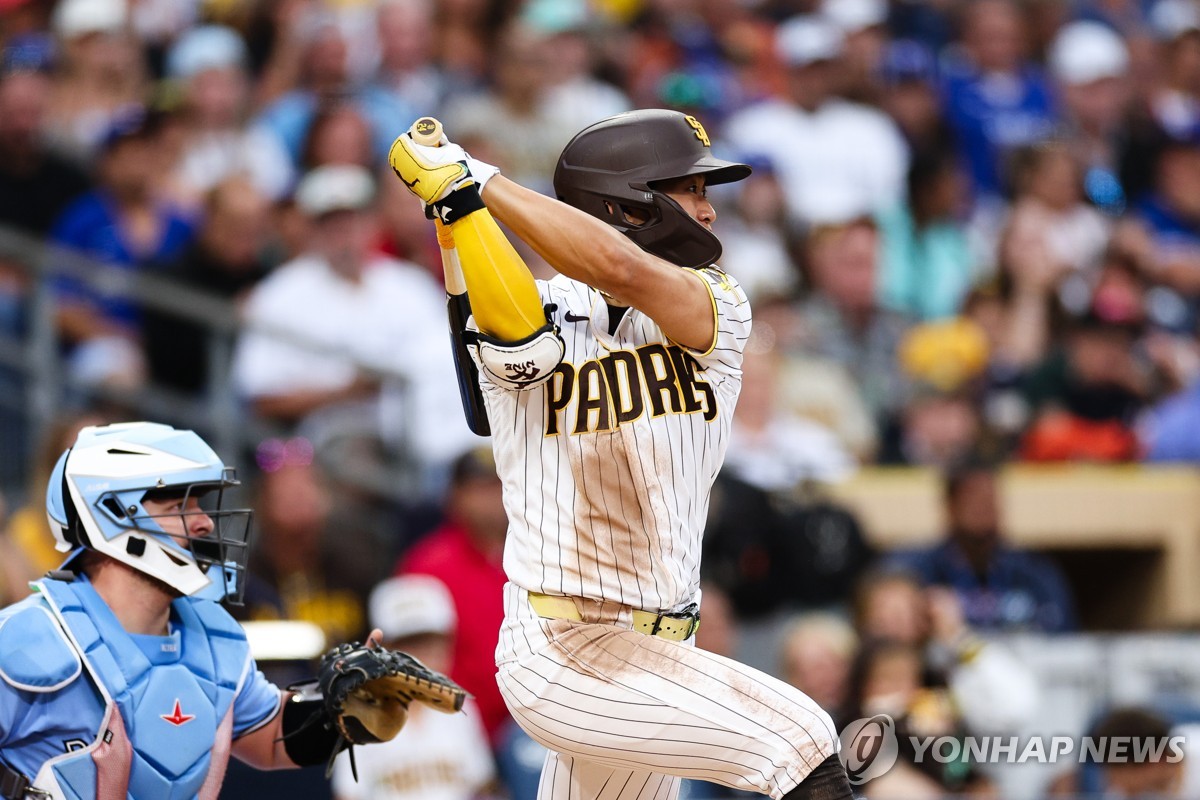 MLB 샌디에이고 송성문, 2타점 적시타에 다이빙 캐치 펄펄(종합) | 연합뉴스