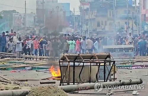 '2년 전 유혈진압' 겪은 방글라, 새 정부서도 정치적 살해 66건 | 연합뉴스