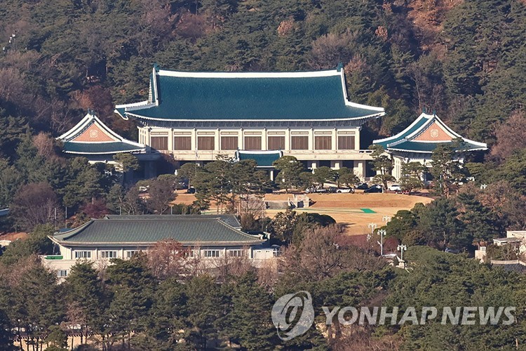 靑 "보완수사권, 어떤 결론이든 존중…조기 결정해 혼란 줄여야" | 연합뉴스
