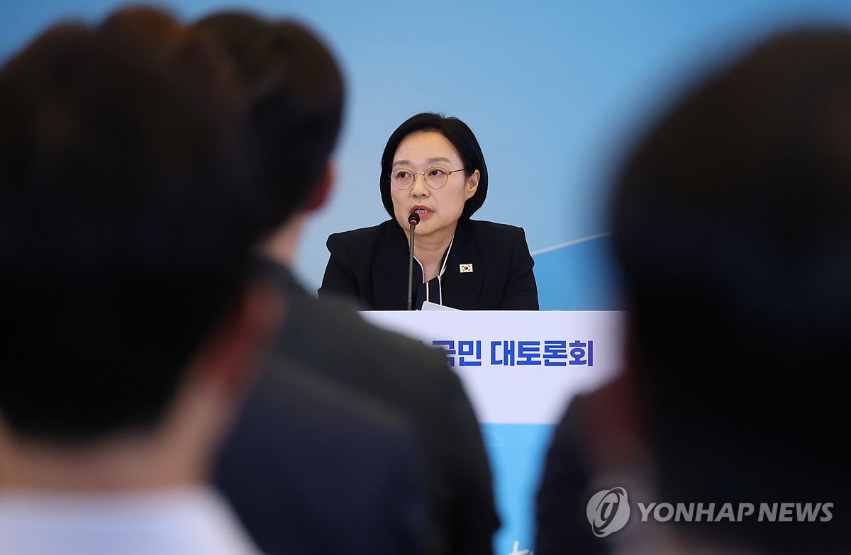 韓총리 "부동산 문제 무거운 책임감…경청하며 합의점 찾아야"(종합) | 연합뉴스