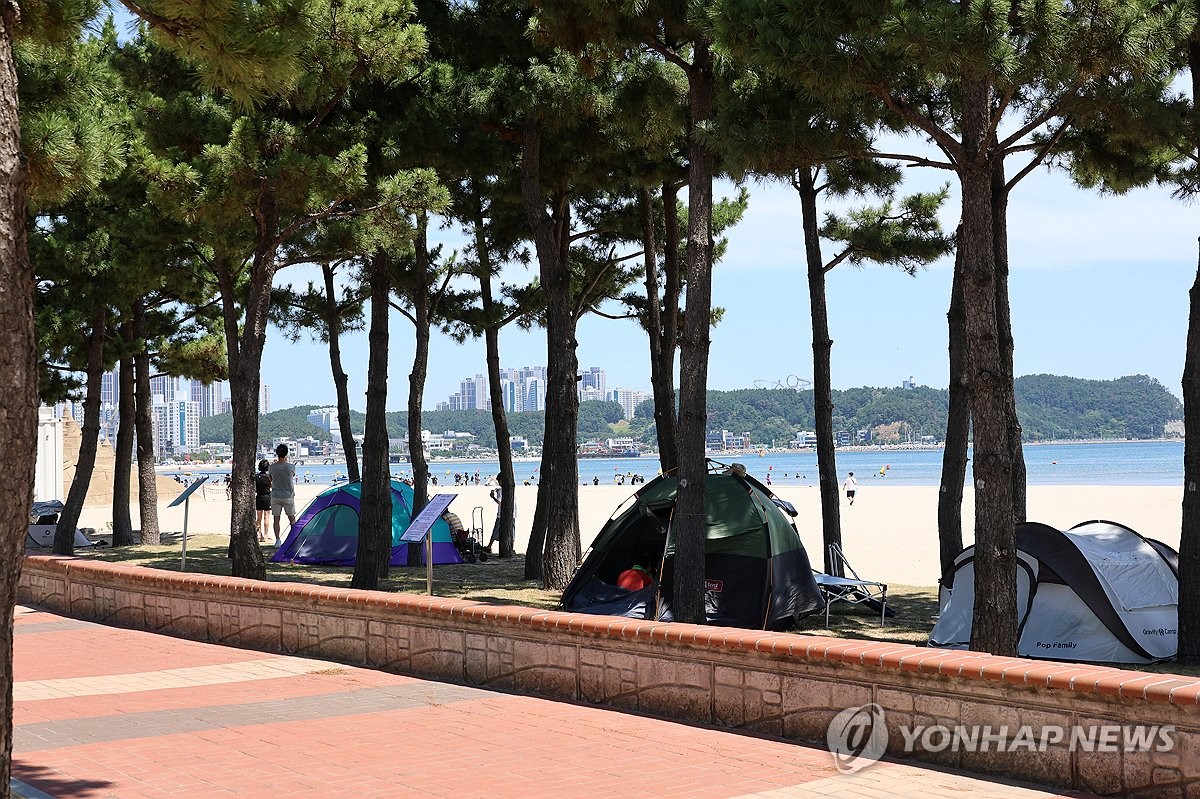 폭염에 야외 발길 뚝, 실내로 피서객 몰려…달라진 주말 풍경(종합) | 연합뉴스