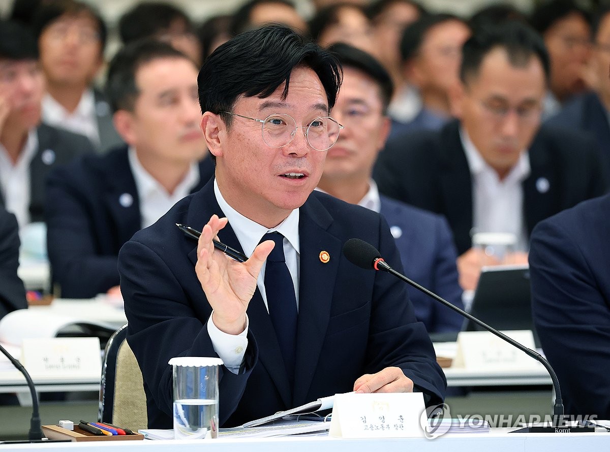 자발적 이직 청년도 생애 1회 실업급여…정년연장 연내 입법 | 연합뉴스