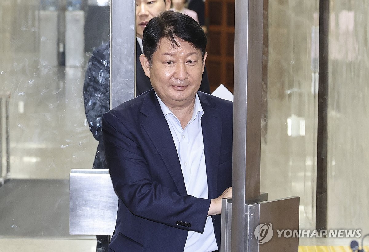 '멱살 논란' 권영진, '대안과미래' 탈퇴…"누 끼쳐 죄송" | 연합뉴스