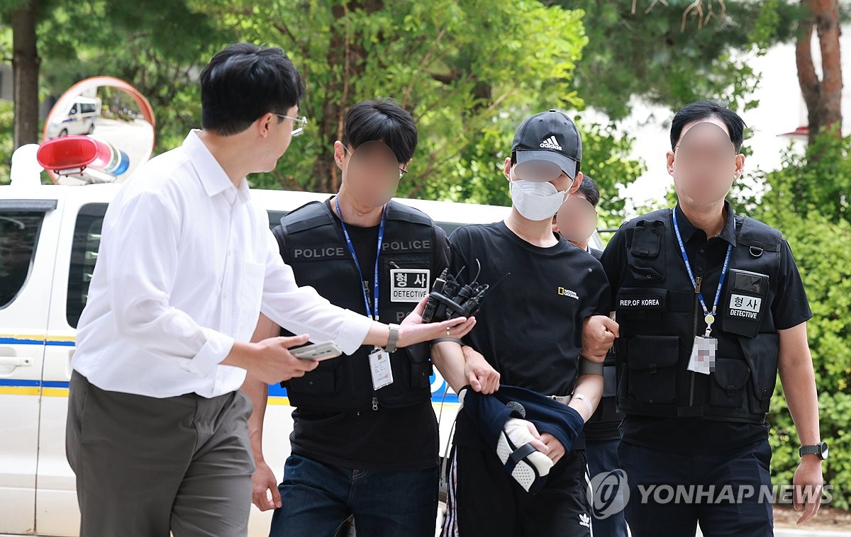 말다툼하다 모친 살해한 10대 구속…반려견도 목 졸라 죽여 | 연합뉴스