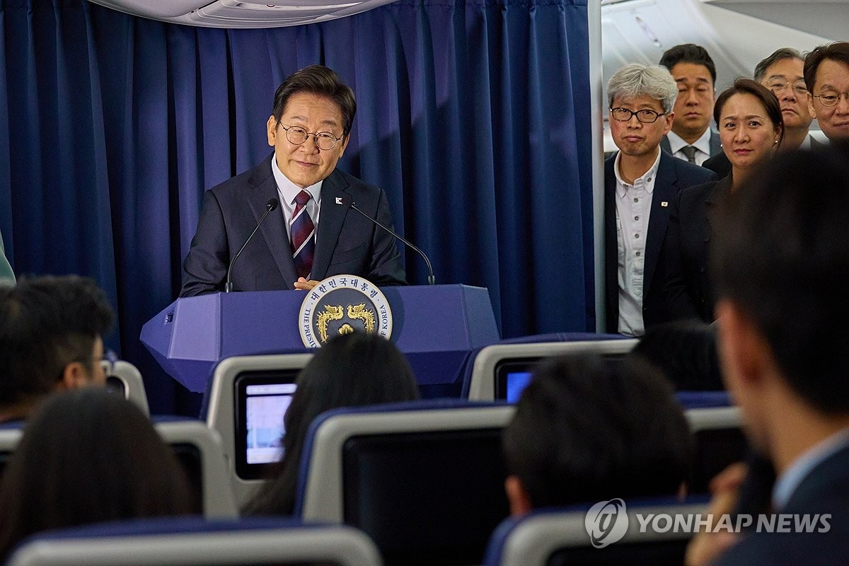 靑춘추관장 '무단증축' 논란…"매입 당시 몰라, 양성화 조치" | 연합뉴스