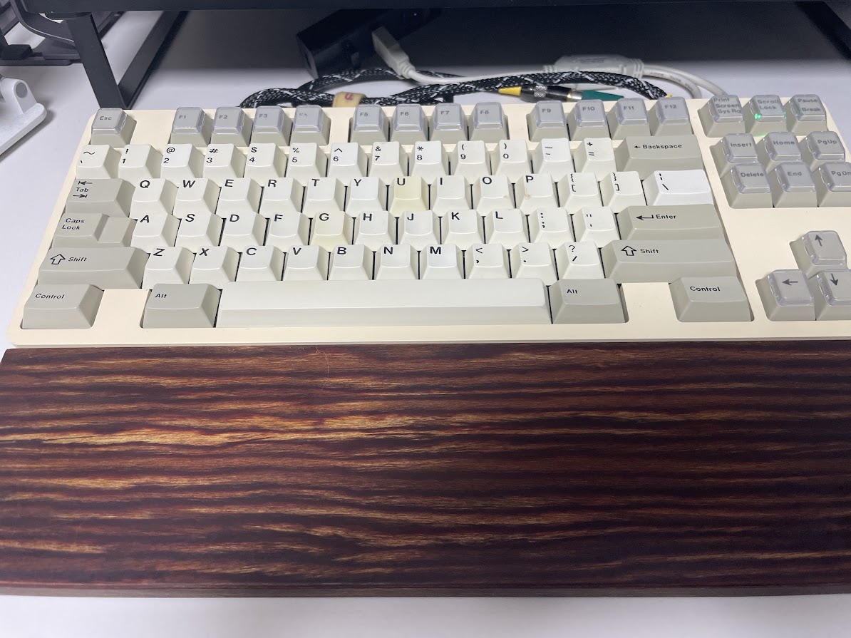 camphoto_1254324197.jpg