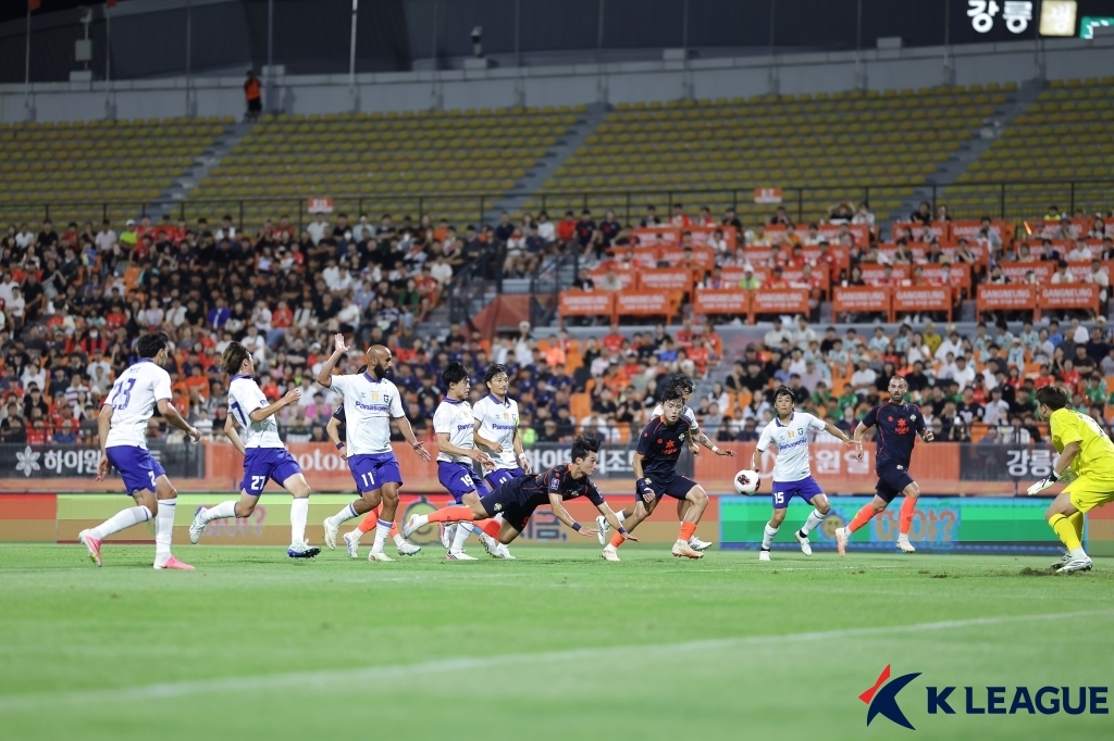 강원FC, 감바 오사카에 져 ACL2 무대로…연장 승부 끝 0-1 석패 | 연합뉴스