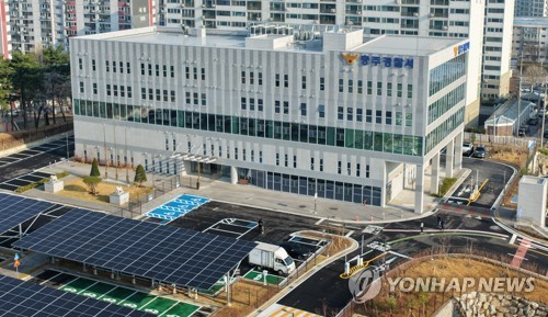 충주서 자택에 불 지른 10대 입건…응급입원 조치 | 연합뉴스