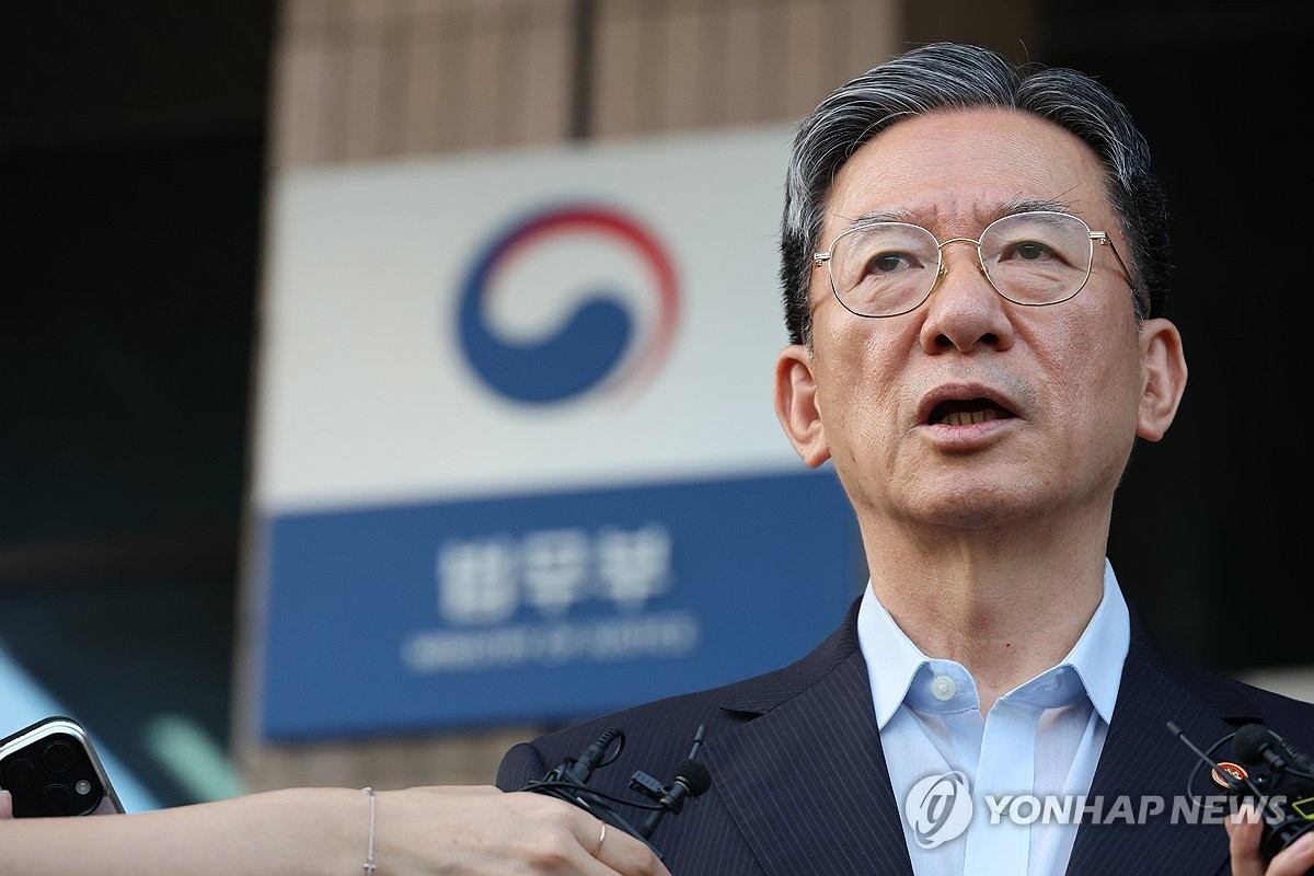 정성호 "형소법 통과돼 역할 크지 않아…국회서 할일 더 많을 것" | 연합뉴스