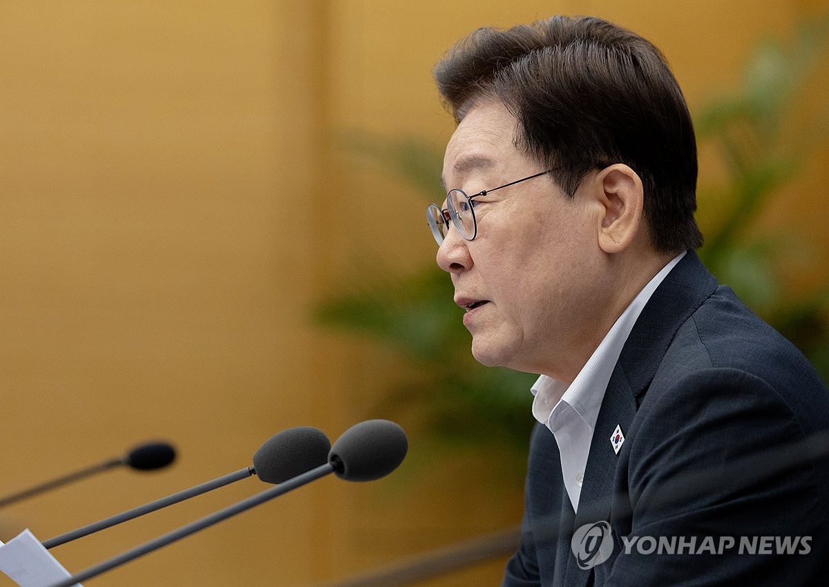 李대통령 "반부패보다 헌정질서 파괴 심각…대책 논의해야" | 연합뉴스