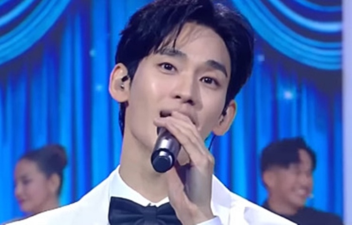 김수현, 1년 5개월 만에 공식 석상…인니 생방송 출연 | 연합뉴스