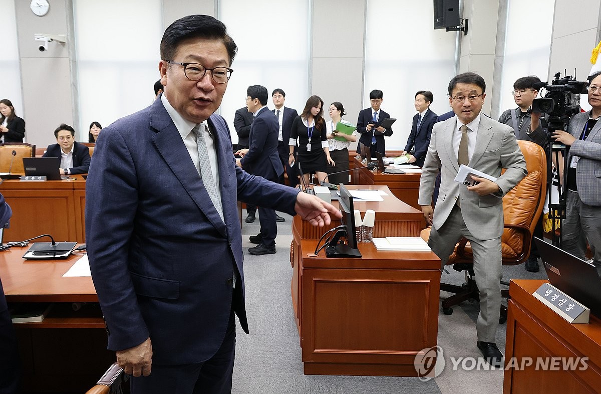 국회 운영위, '5·18 폄훼 논란' 이진숙 제명촉구안 與주도 통과 | 연합뉴스
