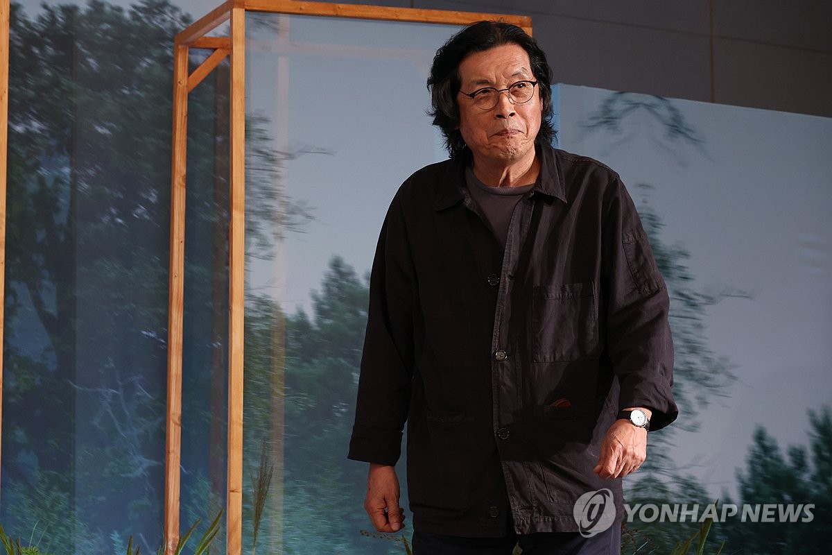 이창동 "집단해고 사태 다뤄…우리 삶 지탱하는 것은 사랑" | 연합뉴스