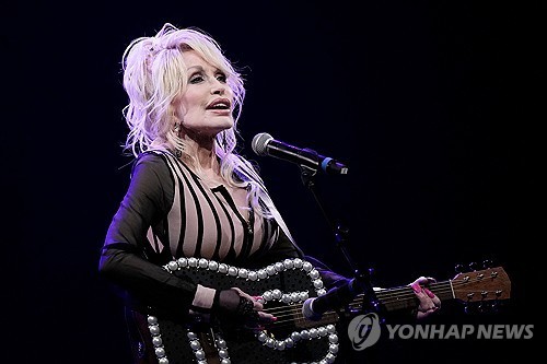 美 '컨트리음악 여왕' 돌리 파튼 별세…향년 80세 | 연합뉴스