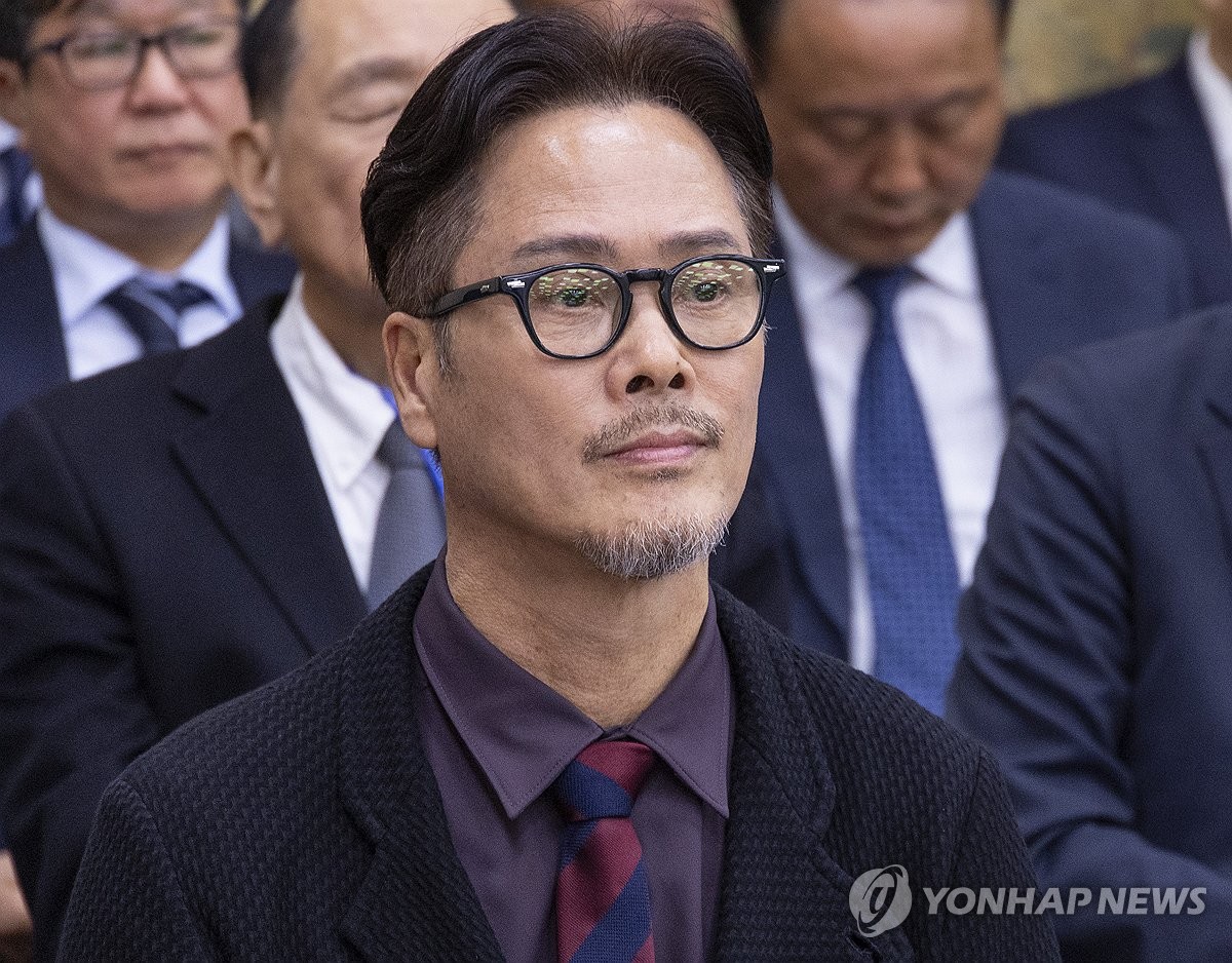 '제자 성폭행 혐의' 남경주, 국민참여재판 받는다…11월 예정 | 연합뉴스