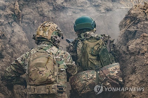 "러, 우크라전 사상자 급증에 병력 매월 6천명씩 순감" | 연합뉴스