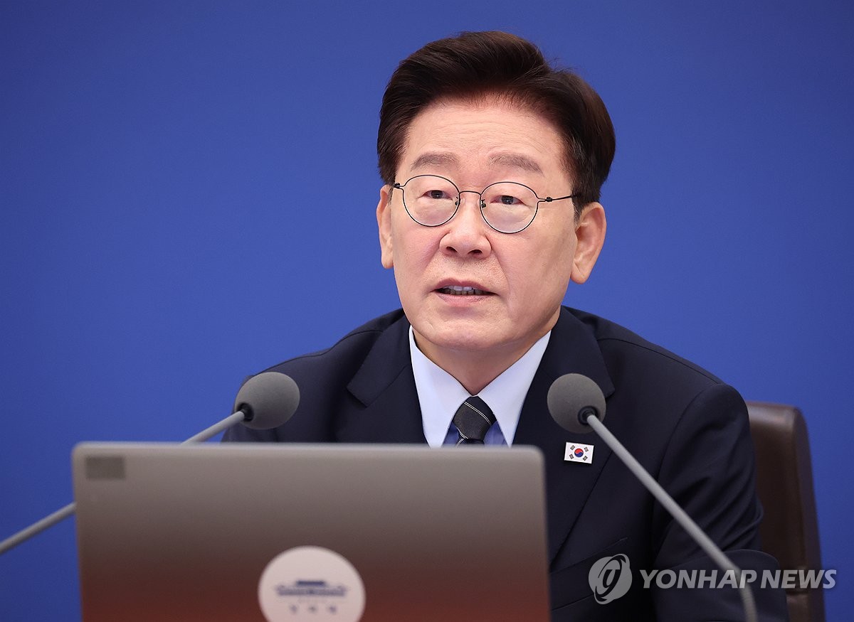 李대통령 "예산안 정치권 대승적 협력 기대…여야 차이 넘어야"(종합) | 연합뉴스