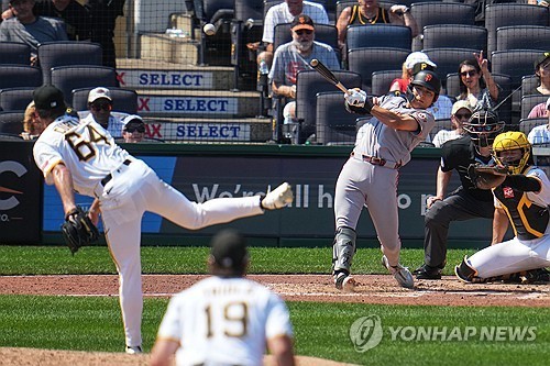 대타 이정후, 1타점 2루타로 4경기 만에 안타…타율 0.283 | 연합뉴스