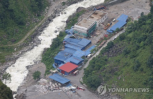 [네팔 대홍수] 한국인 9명 실종지역 도보수색 불허…네팔군 "위험" | 연합뉴스