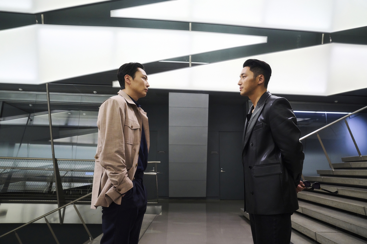 추악한 악마 가리는 확률게임…'타짜' 피날레 '벨제붑의 노래' | 연합뉴스
