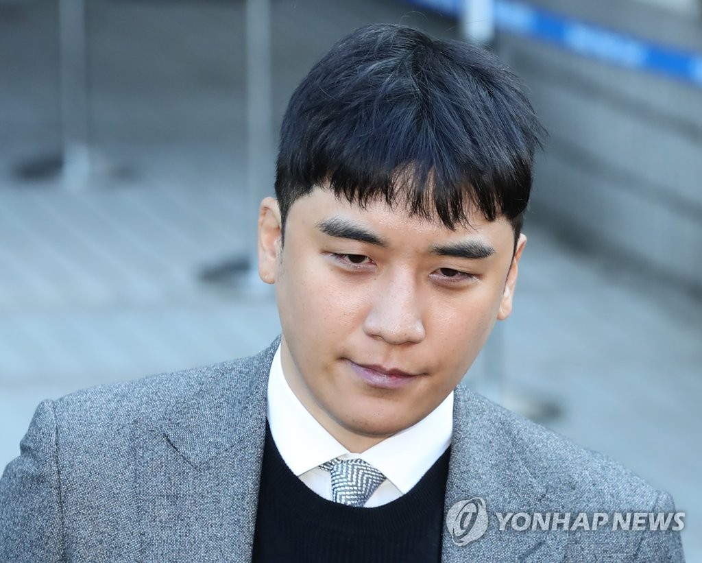그룹 빅뱅 출신 승리, 특수폭행 혐의로 고소당해…강남서 접수 | 연합뉴스