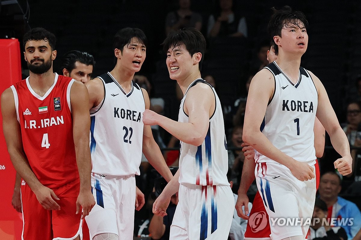 [아시안게임] '남자농구 12년 주기설' 이번에도?…내일 운명의 결승 한일전 | 연합뉴스