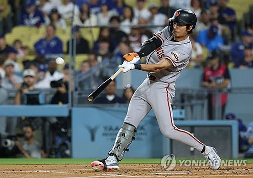 이정후, '사이영상' 스쿠벌 상대 멀티히트…시즌 타율 0.276(종합) | 연합뉴스