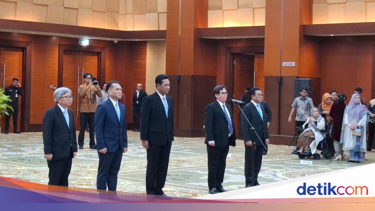 Suahasil Rombak Pejabat Kemenkeu, Sekjen-Dirjen Diganti