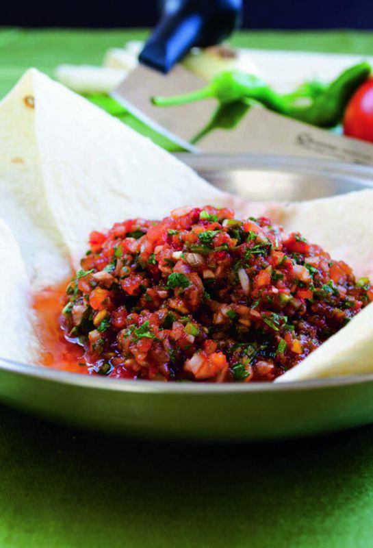 Turkish Spicy Ezme Salad 