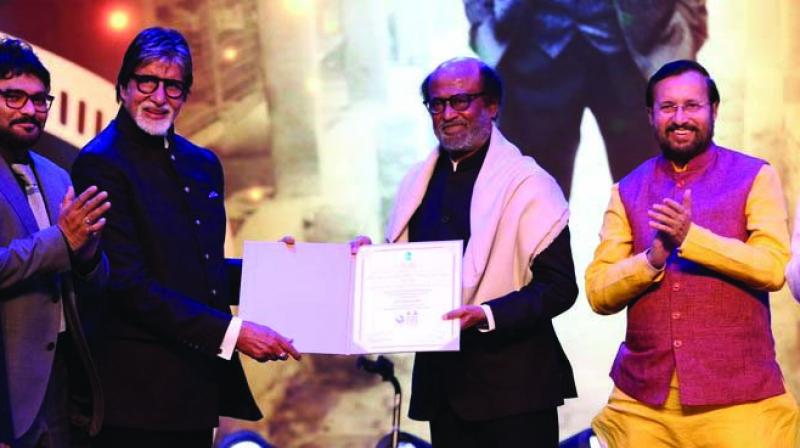 Cinematic legend Rajinikanth was given the Icon of Golden Jubilee Award at this years International Film Festival of India for his contribution to the Indian cinema.