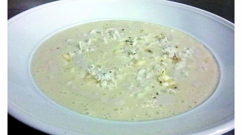 Tropical bana-coco cream soup Tropical bana-coco cream soup