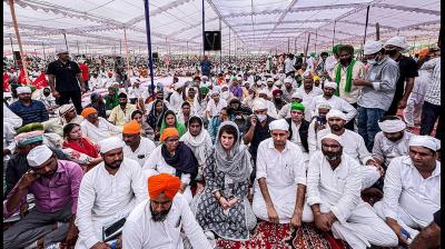 Priyanka Gandhi, farm body leaders pay tribute to those killed in Lakhimpur Kheri