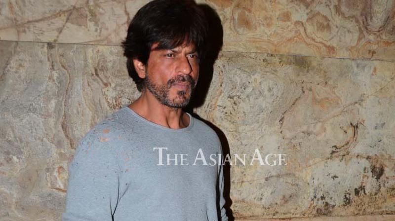 Shah Rukh Khan holds screening of Raees trailer