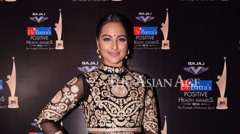 Sonakshi Sinha sizzles in her ethnic style