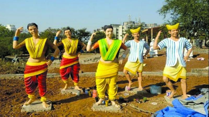 Sculptures at Shilpgram.