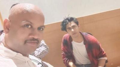 Lookout notice issued for man in viral selfie with Aryan Khan at NCB office