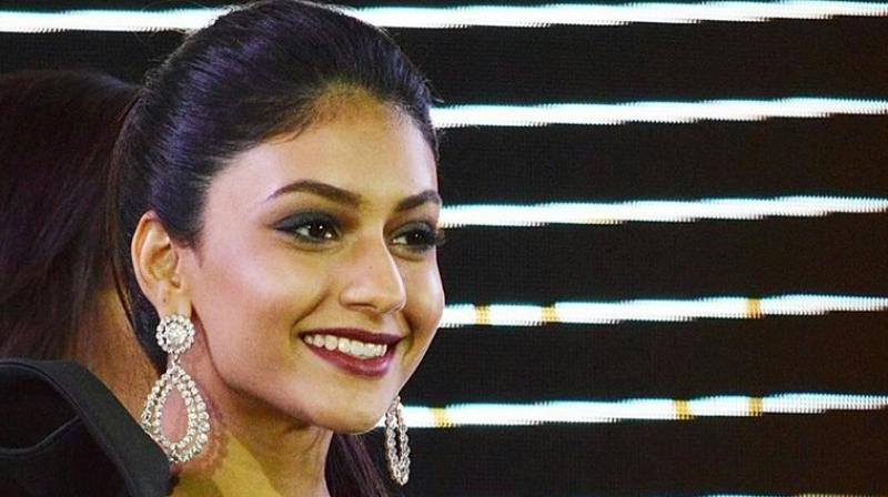 Kiranmeet Kaur Baljeet Singh Jassal, won Miss Universe Malaysia title in 2016 and was awarded Miss My Dentist Winning Smile subsidiary title. (Photo: Facebook)