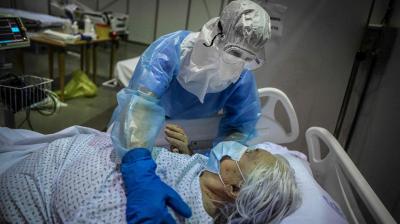  Analysis of all the data showed that compared with no oestrogen treatment, the crude odds of dying from COVID-19 were twice as high among women on oestrogen blockers (group 1), but 54 per cent lower among women on HRT (group 2). (Photo: AFP)