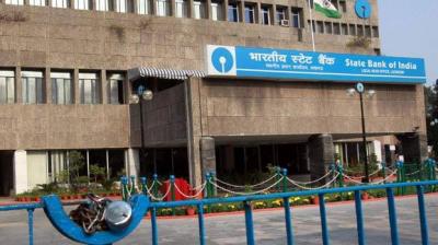 Sbi Slashes Atm Cash Withdrawal Limit From Rs 40 000 To Rs 20 000