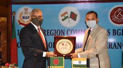 Inspectors General BSF - Region Comdrs BGB Level talks concluded at Kolkata on December 11. The conference was held in very cordial manner. During the talks, various  border concerns and matter of mutual interests were discussed. (Photo: Twitter) 