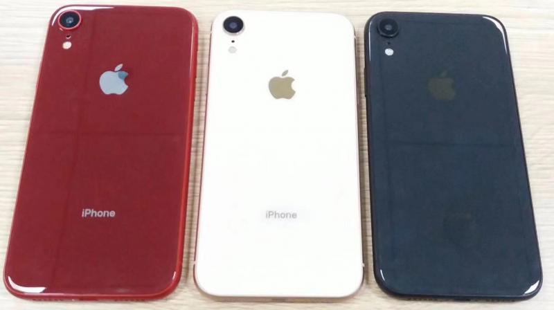 Unlike the higher-spec models, the 6.1-inch iPhone will be boasting of a single camera setup at the rear. (Image: Slashleaks)