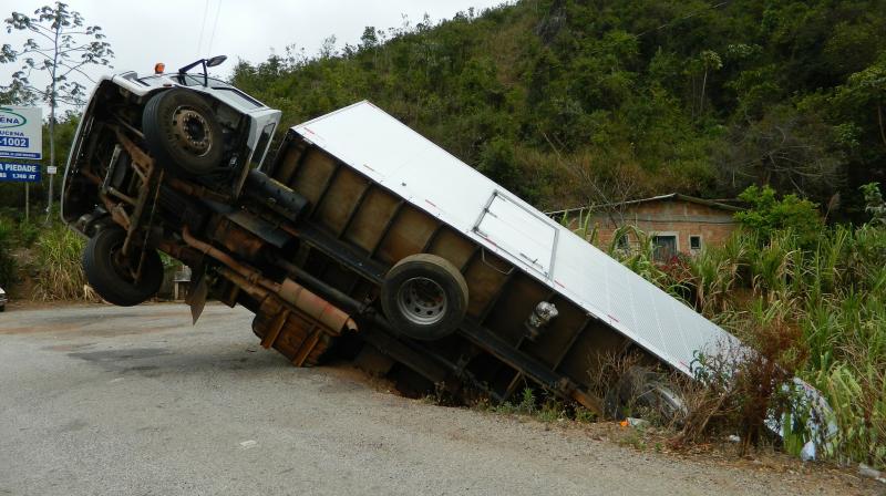 The truck, which was not carrying goods and was on its way to Mirzapur from Aurai, fell into the river after breaking the railing of the bridge late last night. (Photo: Representational Image/Pixabay)