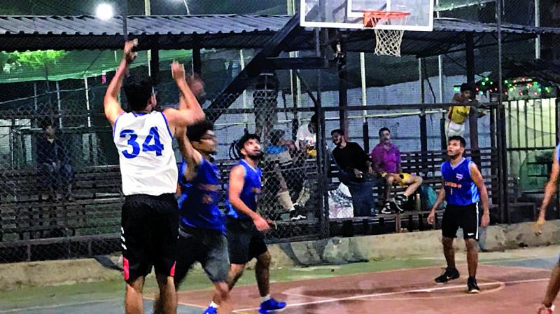 The top four teams as of the penultimate round are Central YMCA, Don Bosco, Savios (Matunga) & Chinagate.