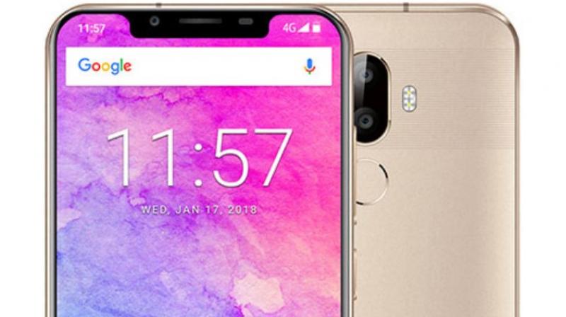 The notch houses a 13MP selfie camera, which can also do 2D facial recognition duties as well. The notch houses a 13MP selfie camera, which can also do 2D facial recognition duties as well.
