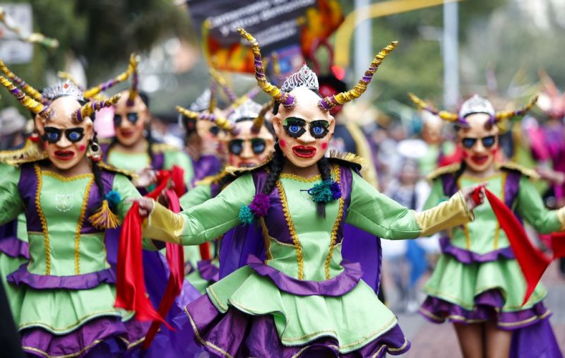 Theatre takes to the streets at Colombia Festival